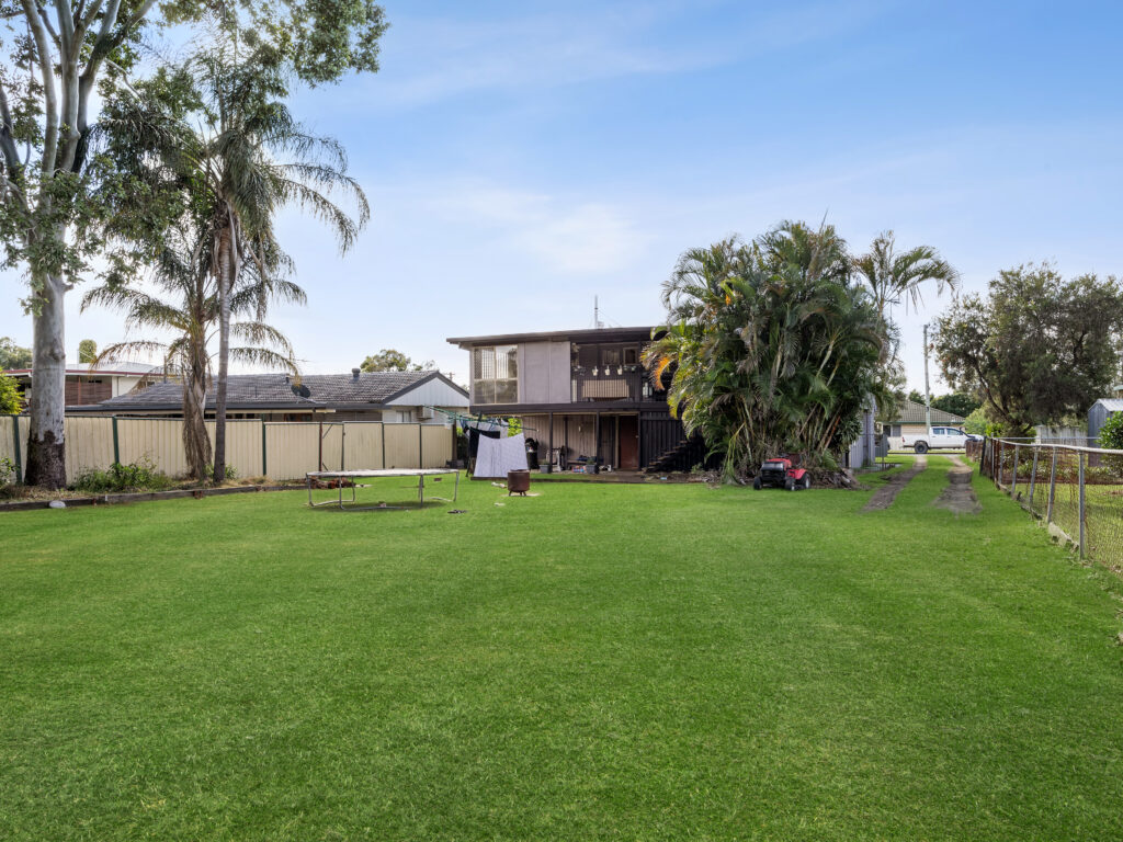 35 Petaine Street, Raceview, QLD 4305