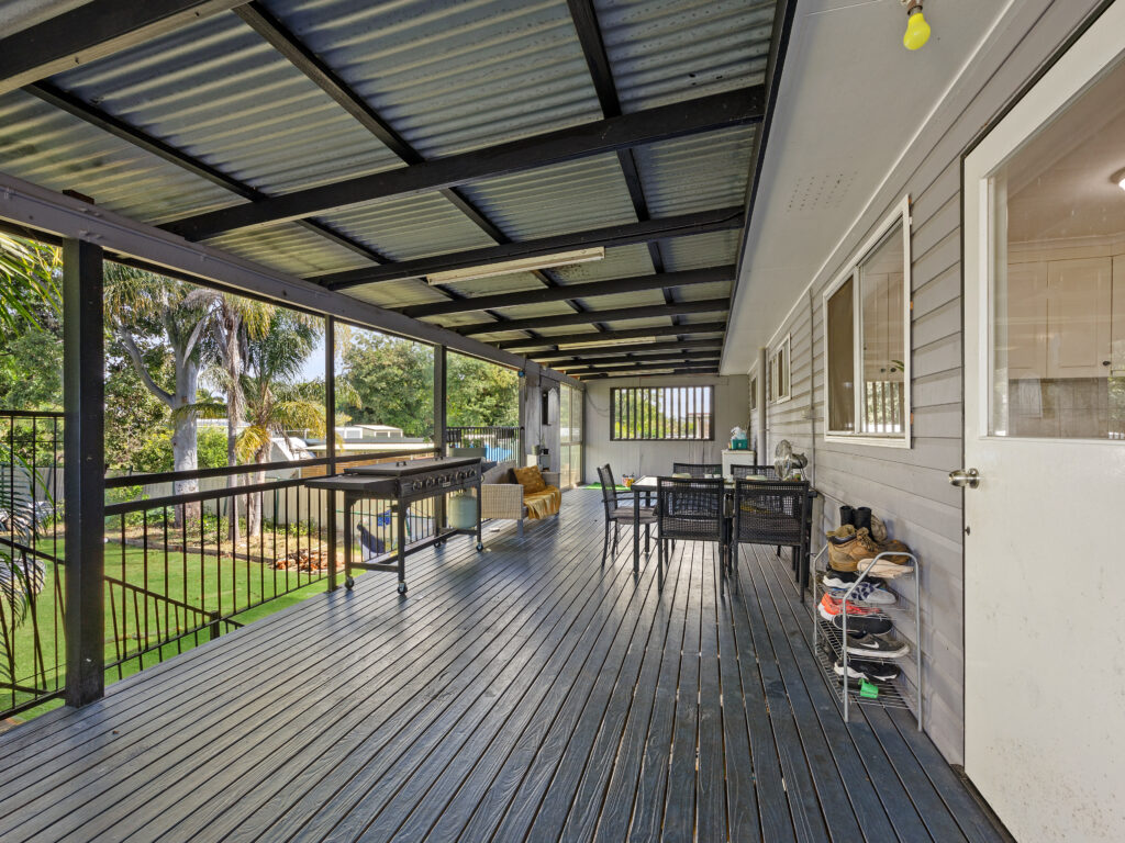 35 Petaine Street, Raceview, QLD 4305