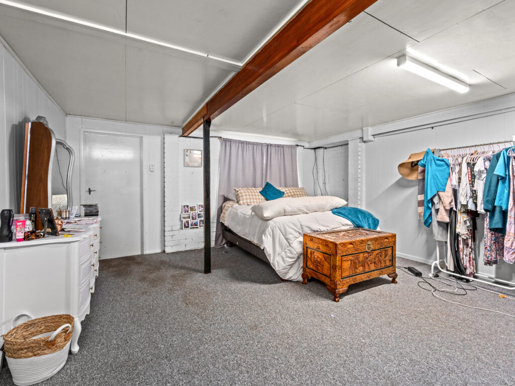 35 Petaine Street, Raceview, QLD 4305