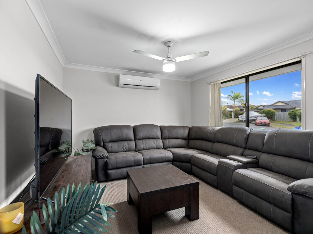 12 Sarah Place, Raceview, QLD 4305