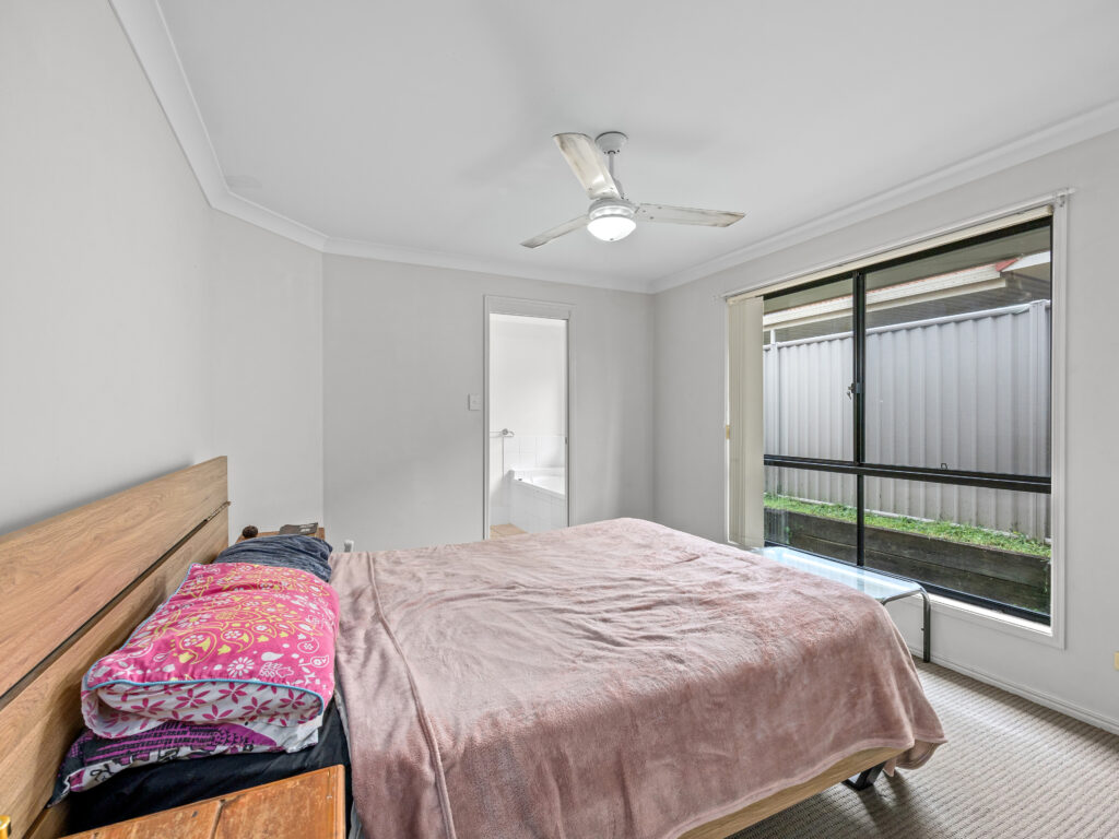 12 Sarah Place, Raceview, QLD 4305