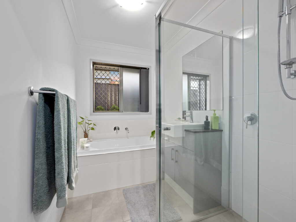 19 Forest-Oak Court, Chuwar, QLD 4306