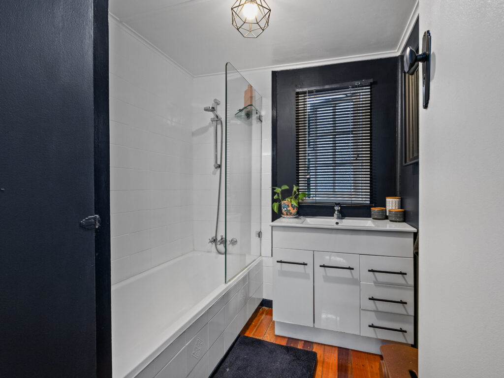 20 Merrell Street, East Ipswich, QLD 4305