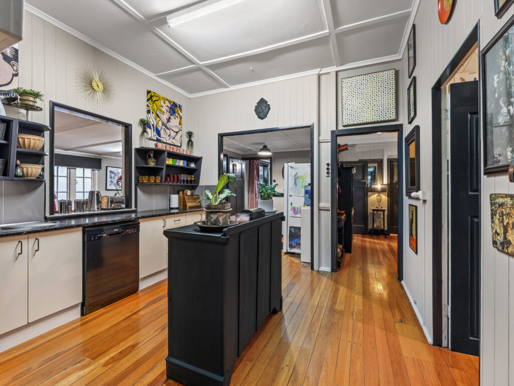 20 Merrell Street, East Ipswich, QLD 4305