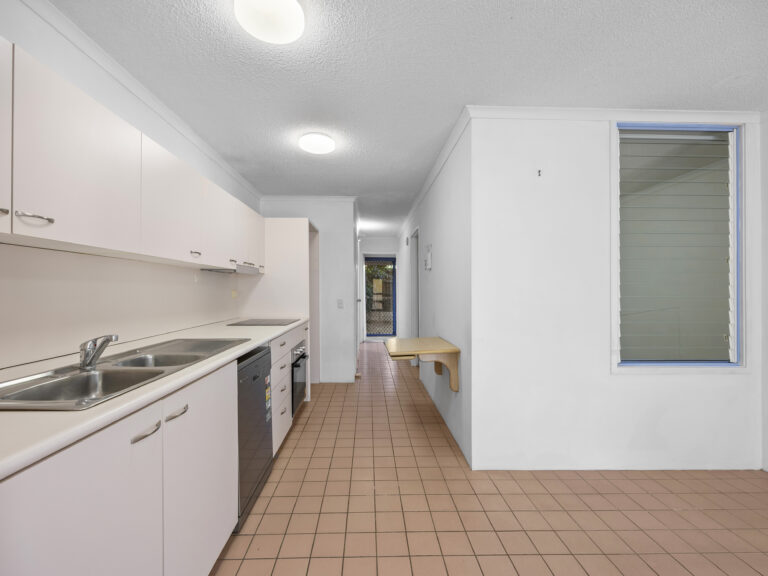 33/2 Waverley Road, Taringa QLD 4068