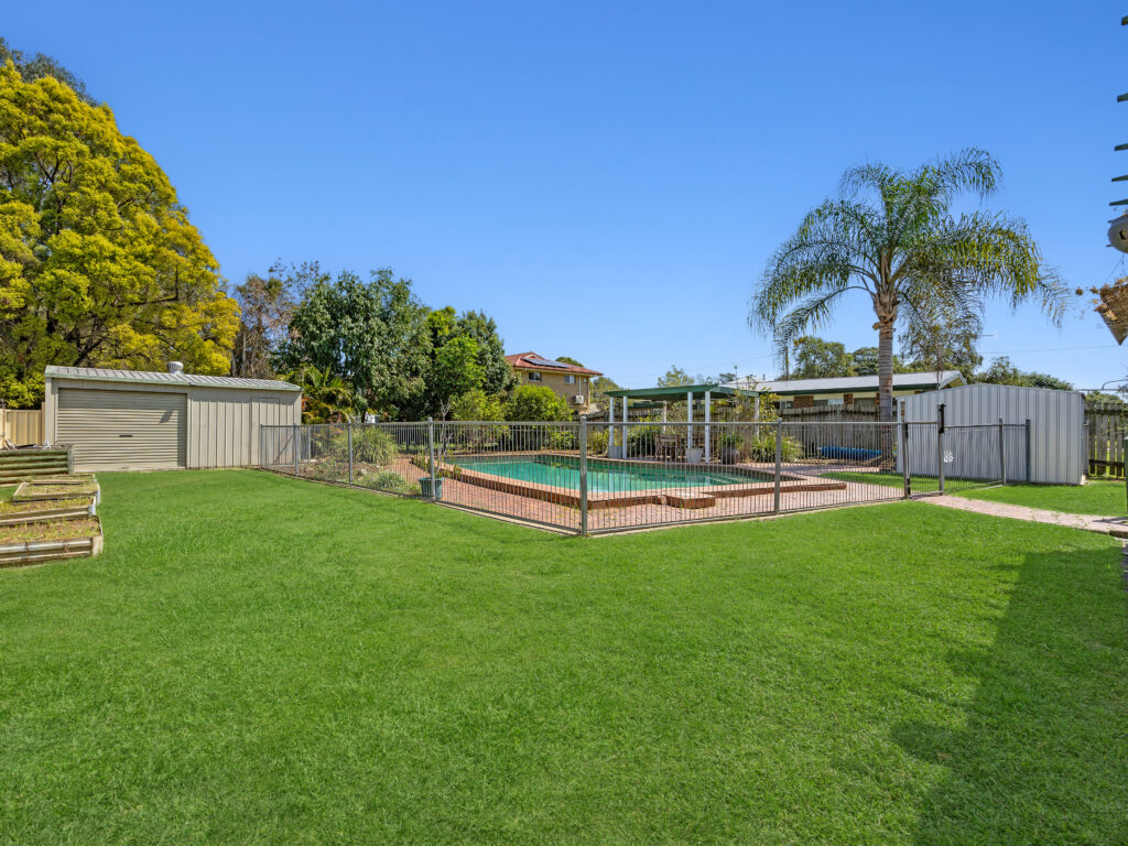 61 Siemons Street, One Mile, QLD 4305