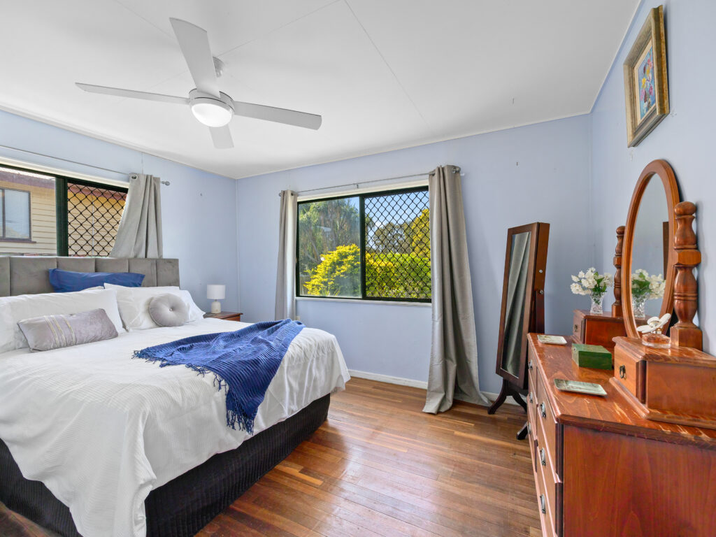 61 Siemons Street, One Mile, QLD 4305