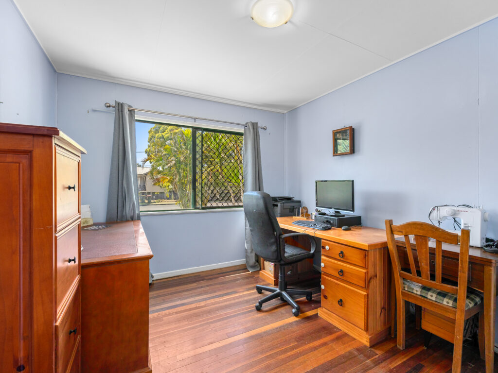 61 Siemons Street, One Mile, QLD 4305