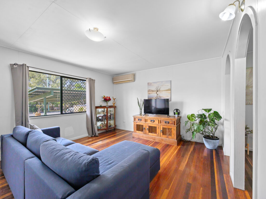 61 Siemons Street, One Mile, QLD 4305