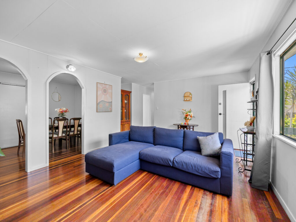 61 Siemons Street, One Mile, QLD 4305