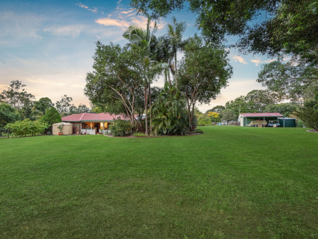 1 Carlock Promenade, Karalee, QLD 4306