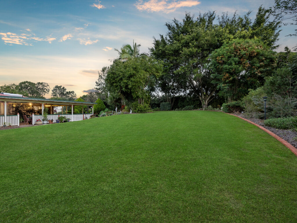 1 Carlock Promenade, Karalee, QLD 4306