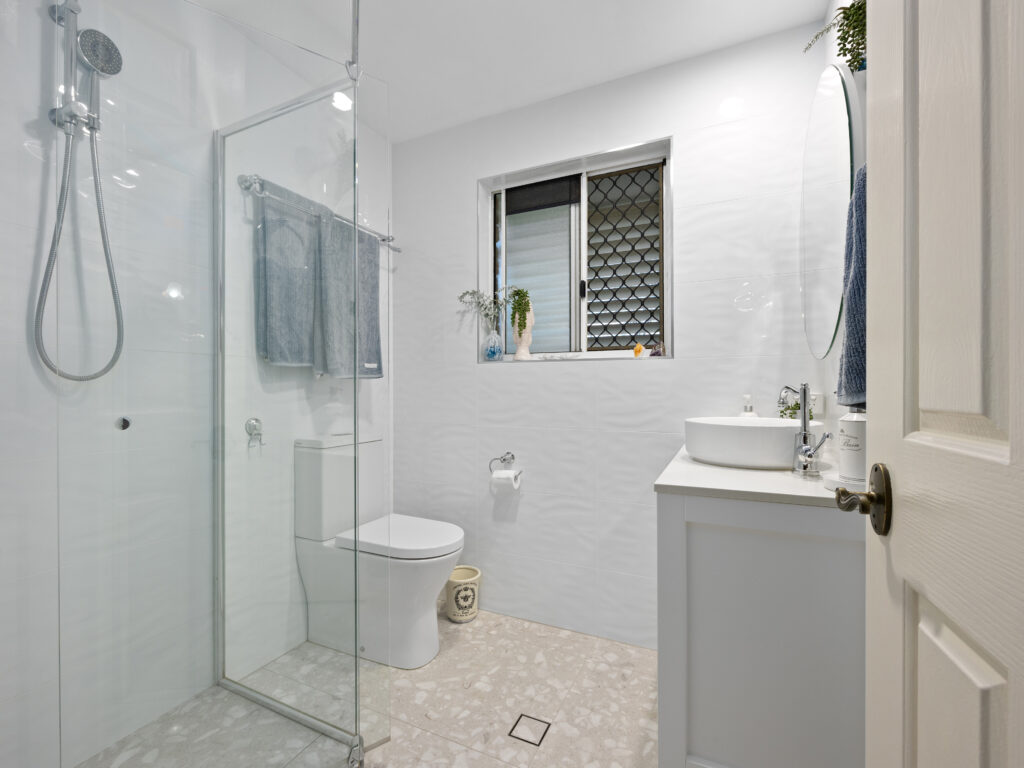 1 Carlock Promenade, Karalee, QLD 4306