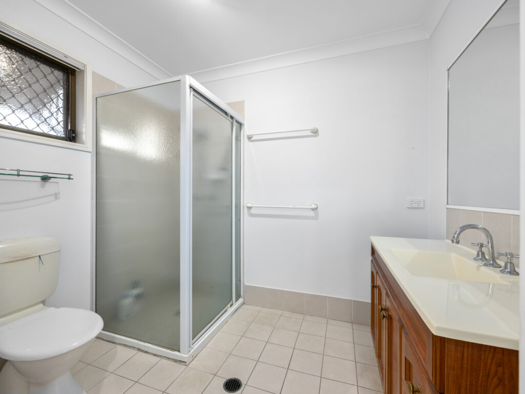11 Scotts Road, Ripley, QLD 4306