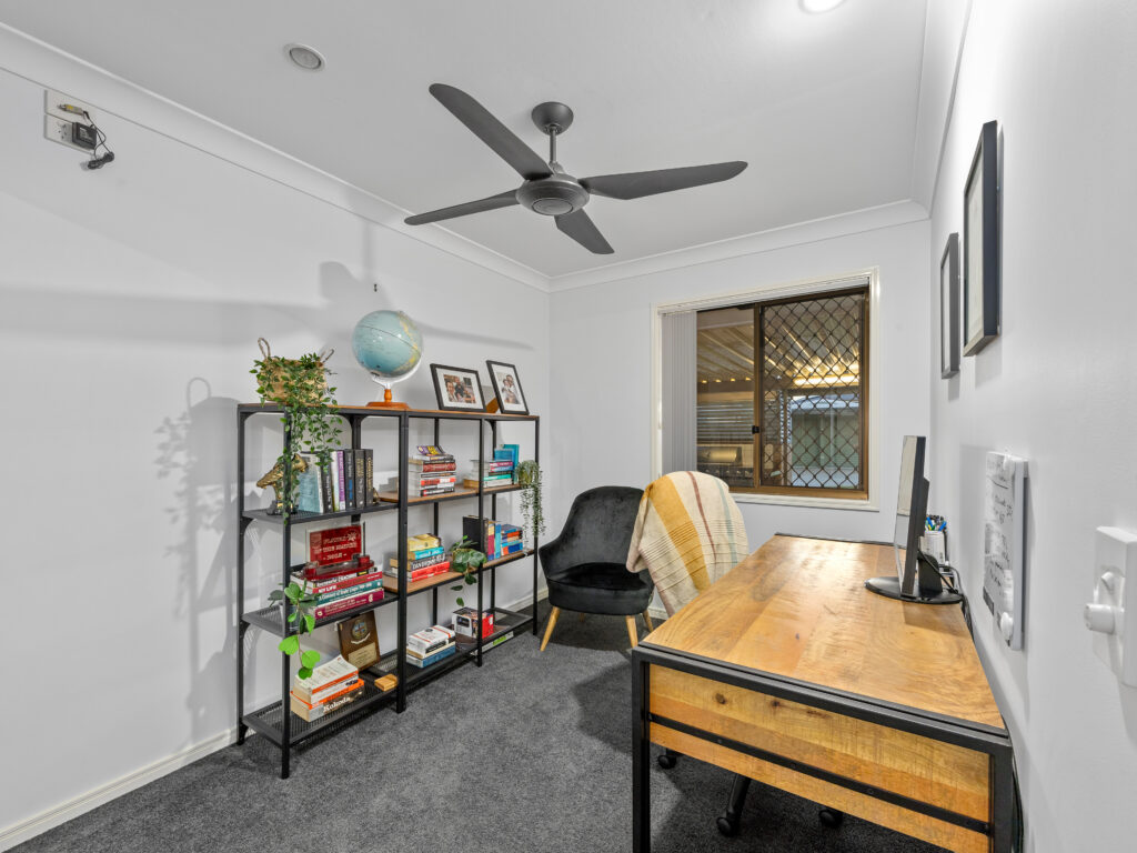 11 Scotts Road, Ripley, QLD 4306