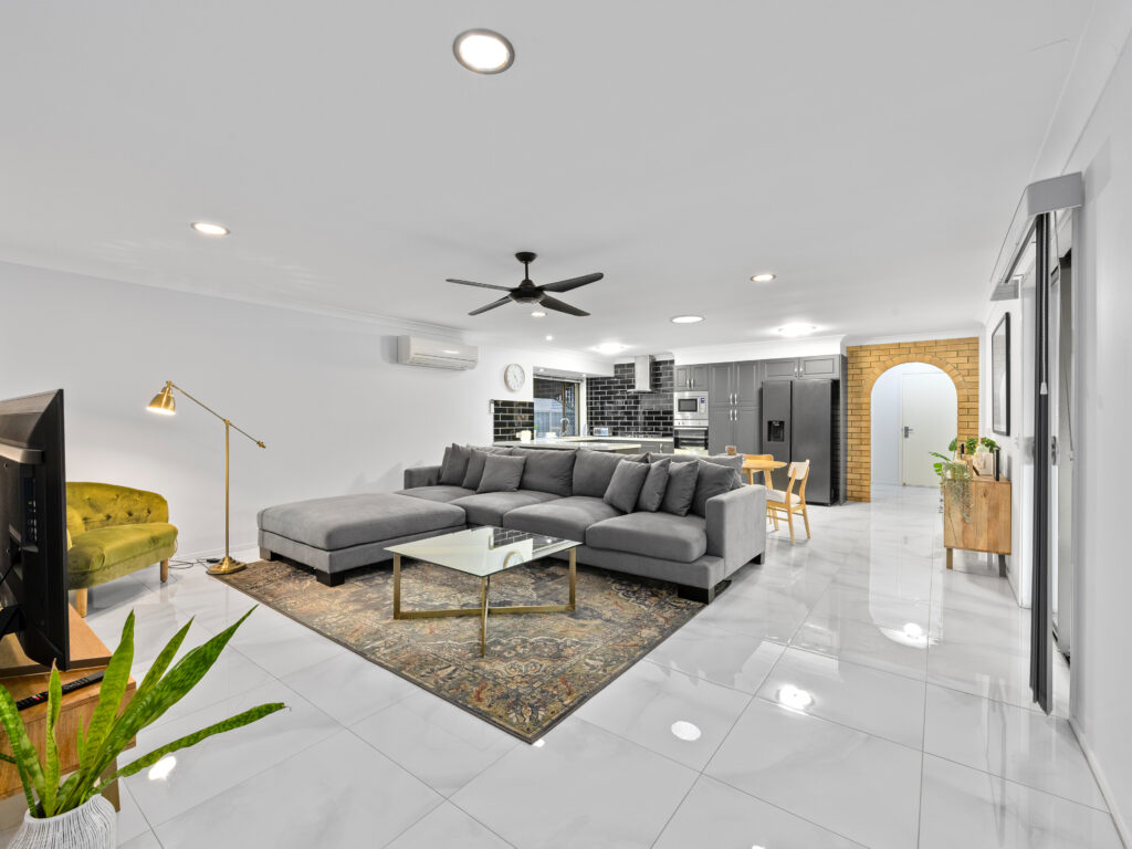 11 Scotts Road, Ripley, QLD 4306