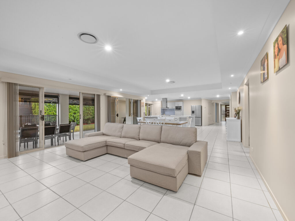 4 Mcdermott Street, Augustine Heights, QLD 4300