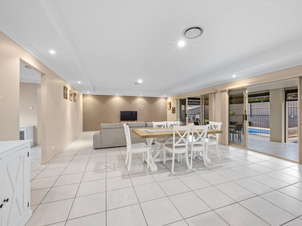 4 Mcdermott Street, Augustine Heights, QLD 4300