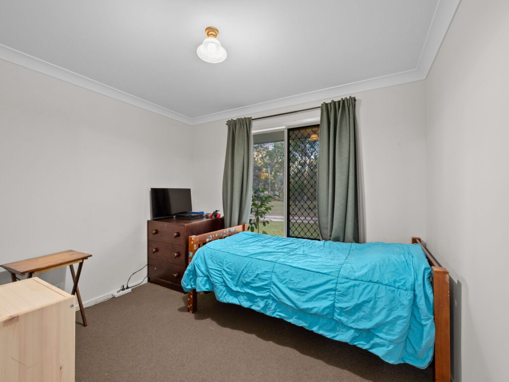 24 Heritage Drive, Adare, QLD 4343