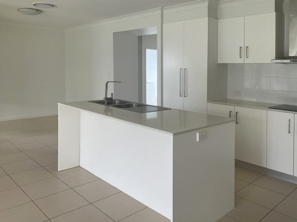 Yamanto QLD 4305