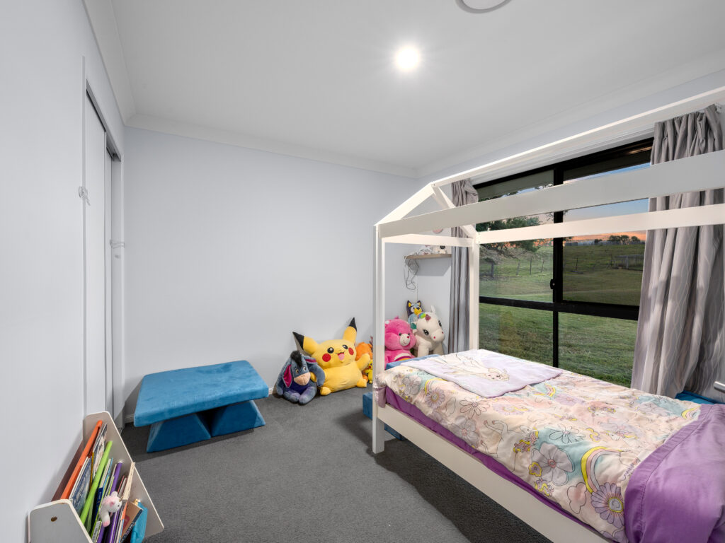 102 Owens Street, Marburg, QLD 4346
