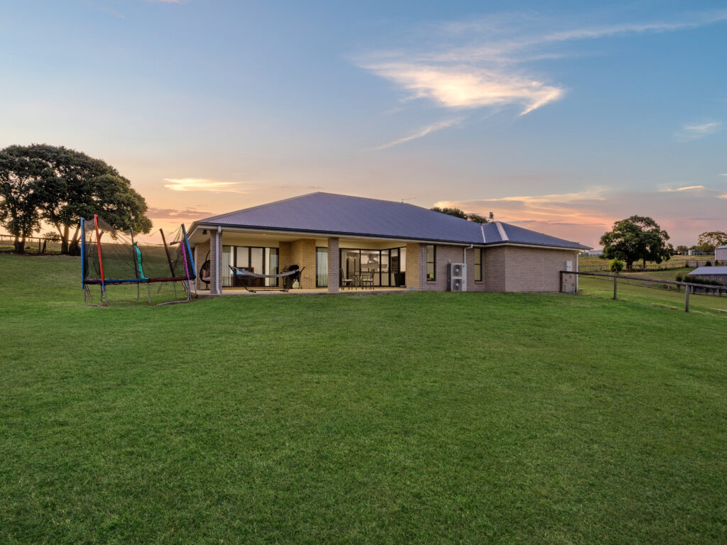 102 Owens Street, Marburg, QLD 4346