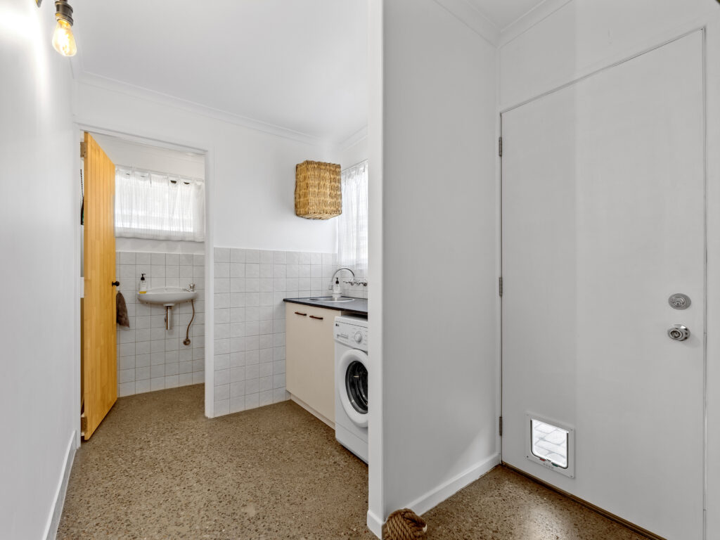 68 Cole Street, Silkstone, QLD 4304