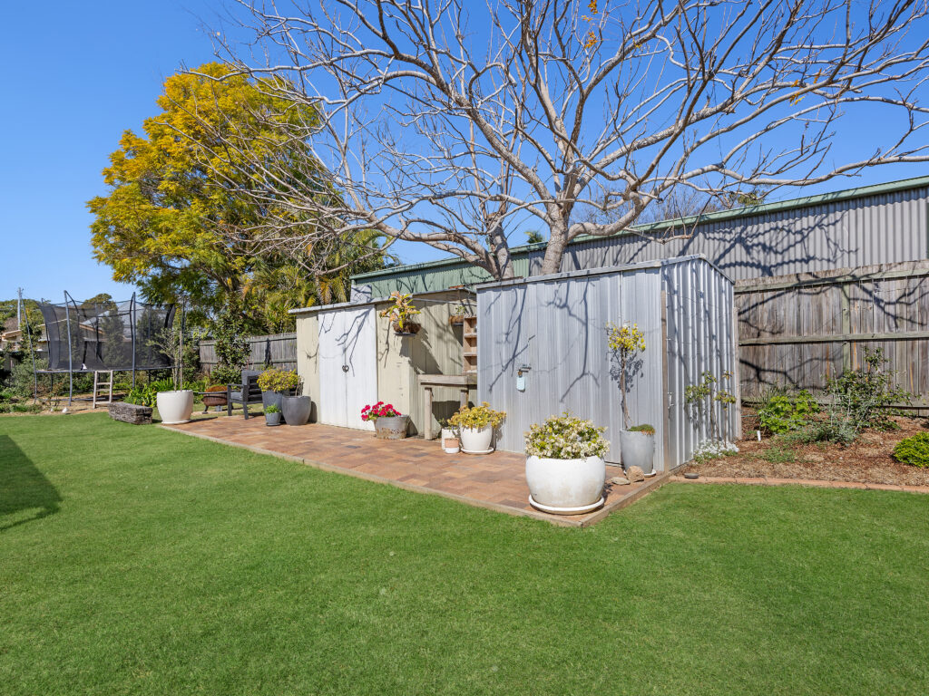 68 Cole Street, Silkstone, QLD 4304