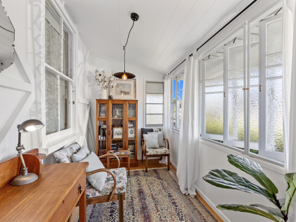 68 Cole Street, Silkstone, QLD 4304