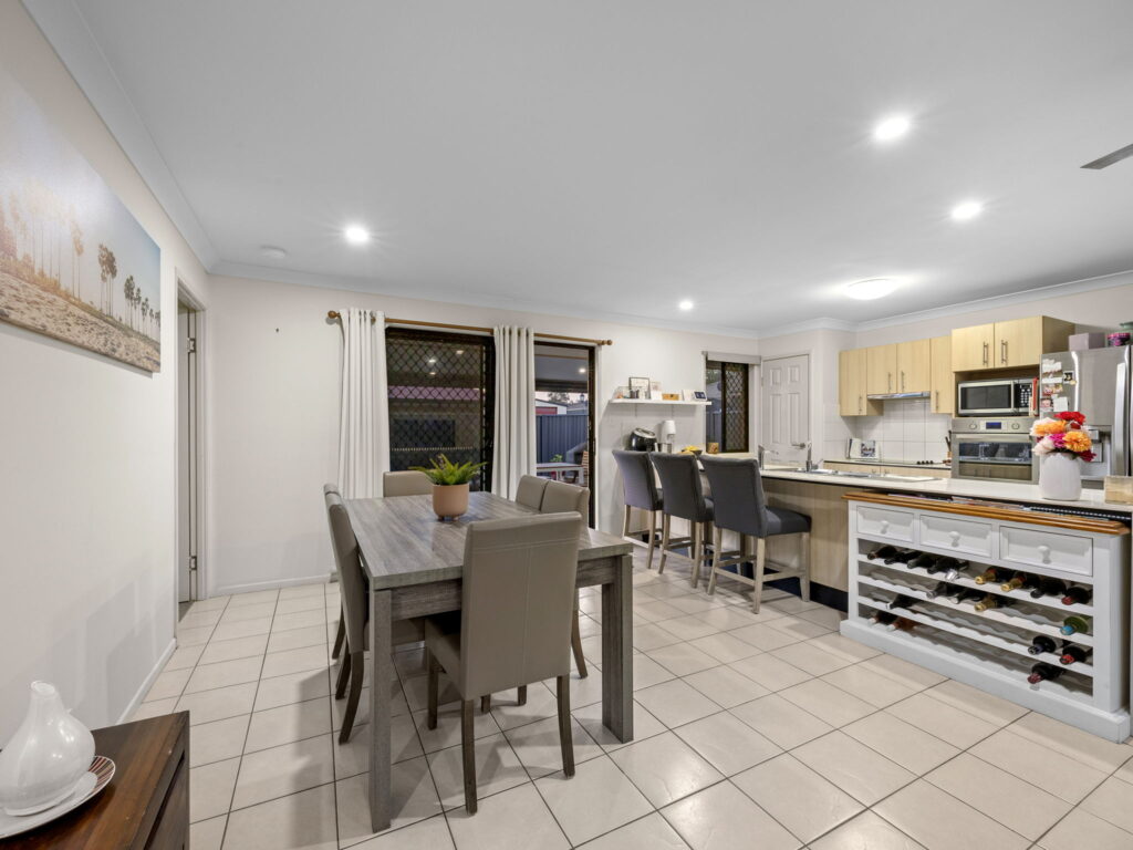 30 Burswood Close, Wulkuraka, QLD 4305