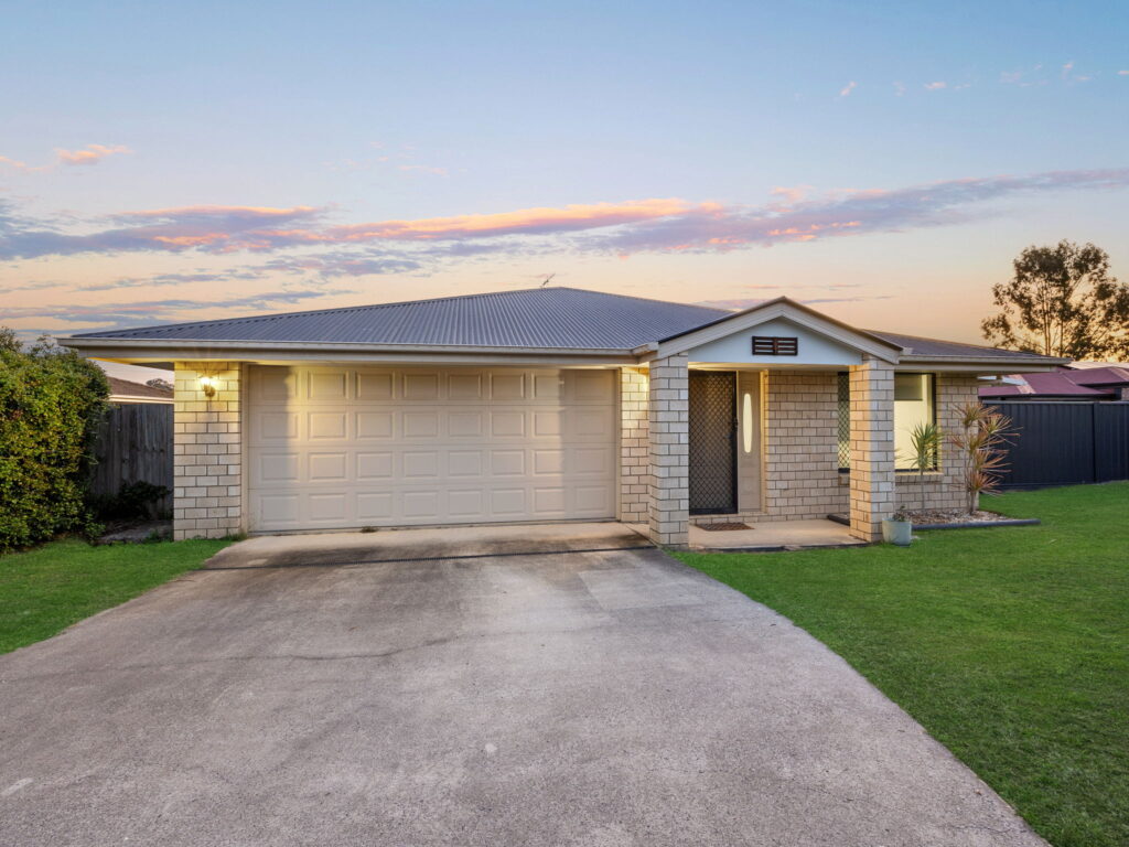30 Burswood Close, Wulkuraka, QLD 4305