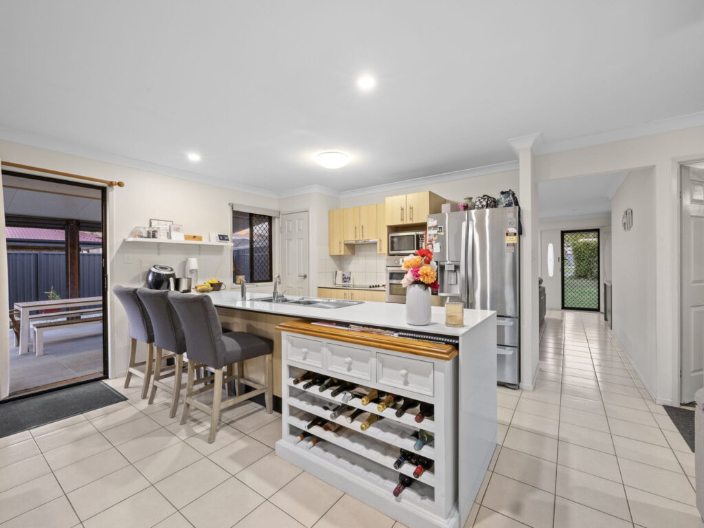 30 Burswood Close, Wulkuraka, QLD 4305
