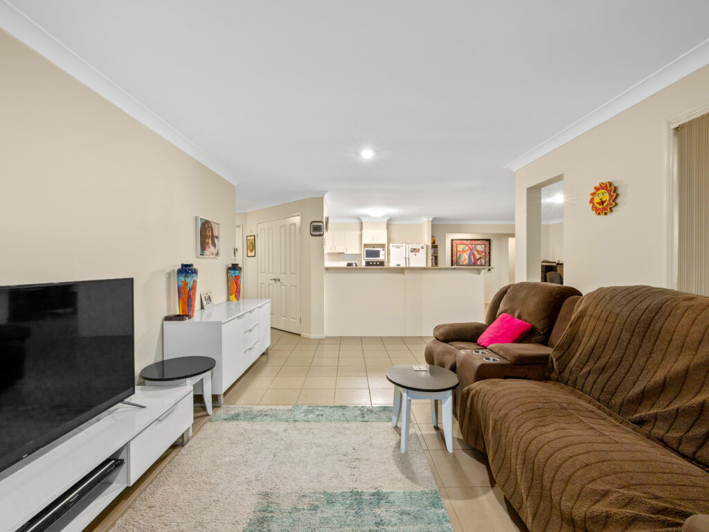 30 Bonogin Court, Redbank Plains, QLD 4301