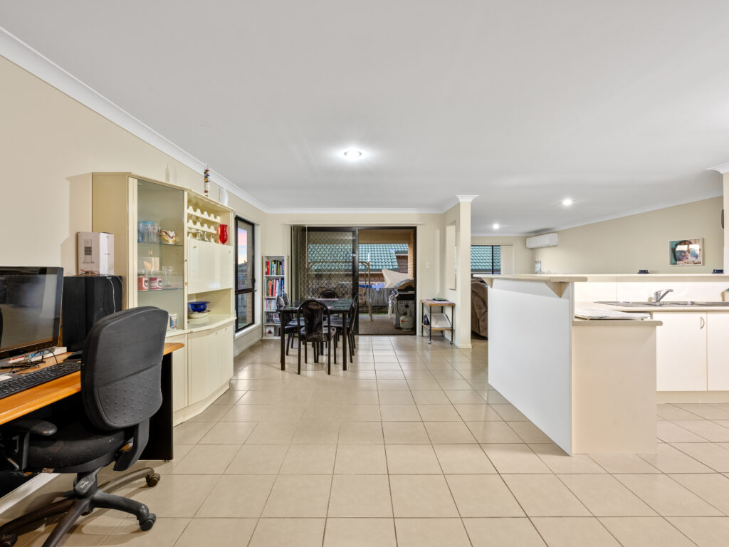 30 Bonogin Court, Redbank Plains, QLD 4301