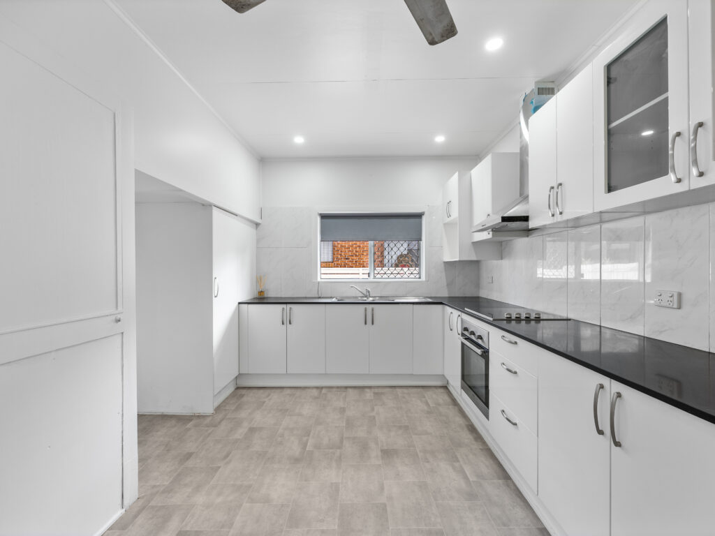 71 Brisbane Road, Bundamba, QLD 4304