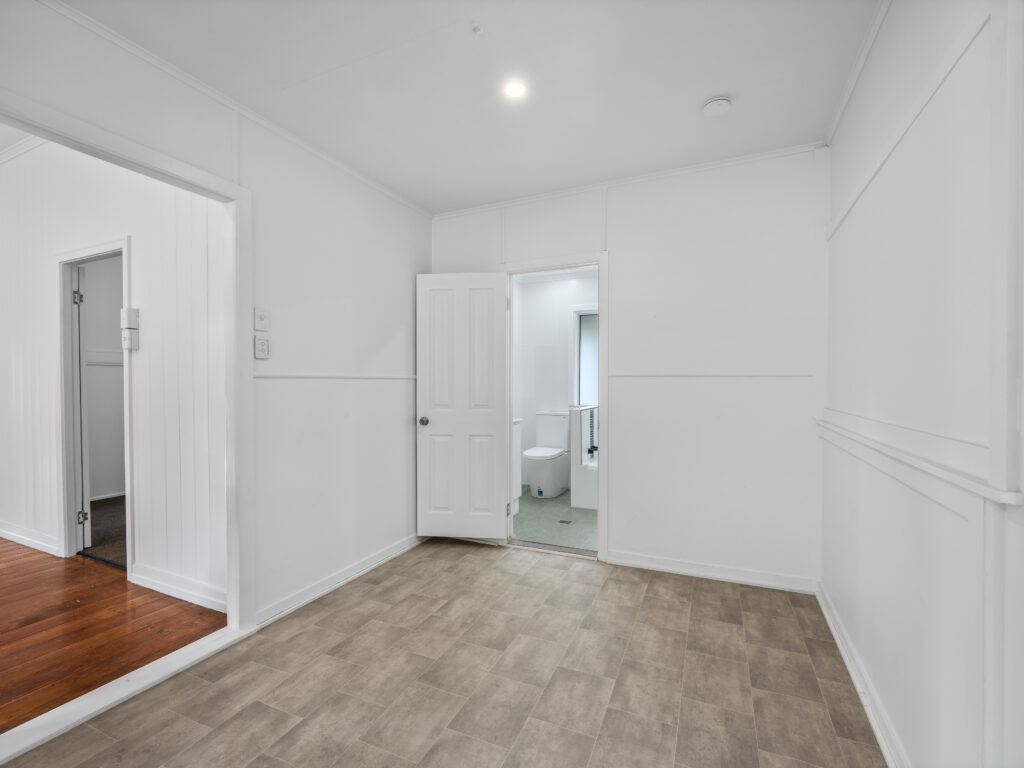 71 Brisbane Road, Bundamba, QLD 4304