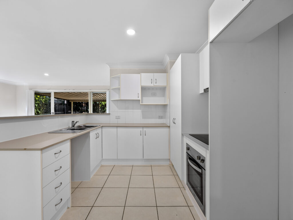 9 Dornoch Crescent, Raceview, QLD 4305
