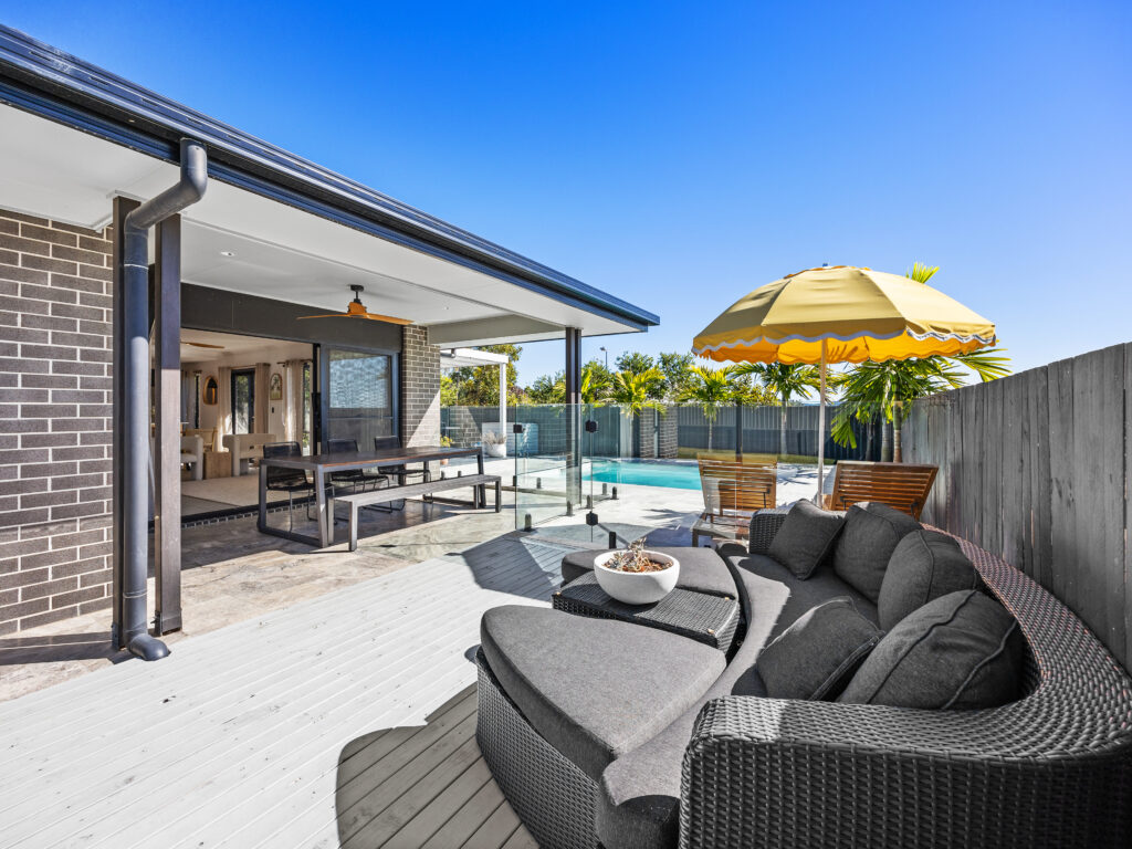 85 Creekwood Circuit, Spring Mountain, QLD 4300