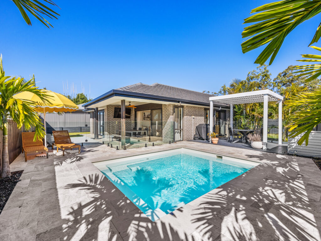 85 Creekwood Circuit, Spring Mountain, QLD 4300