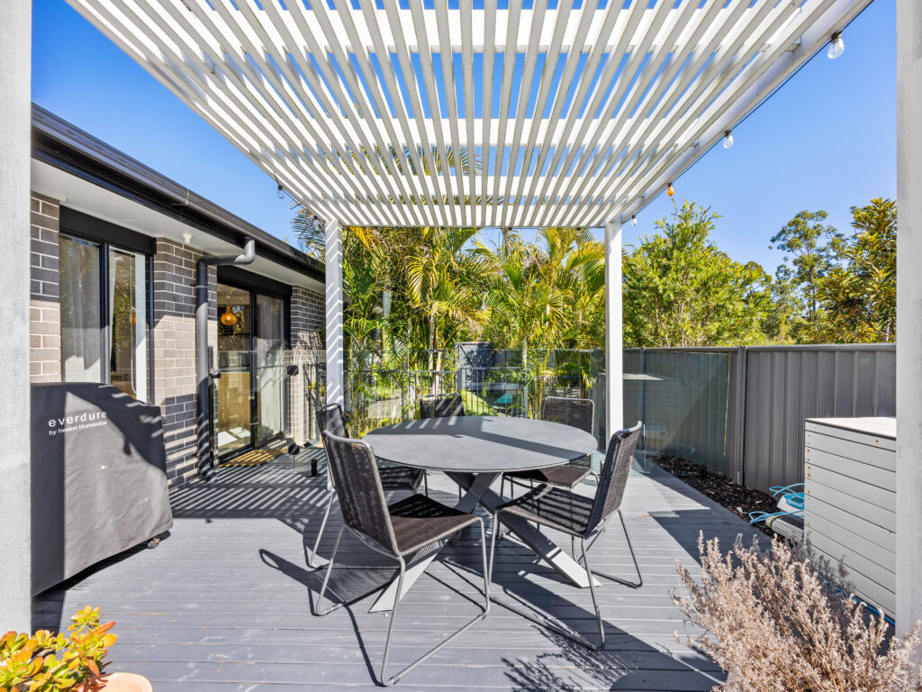85 Creekwood Circuit, Spring Mountain, QLD 4300