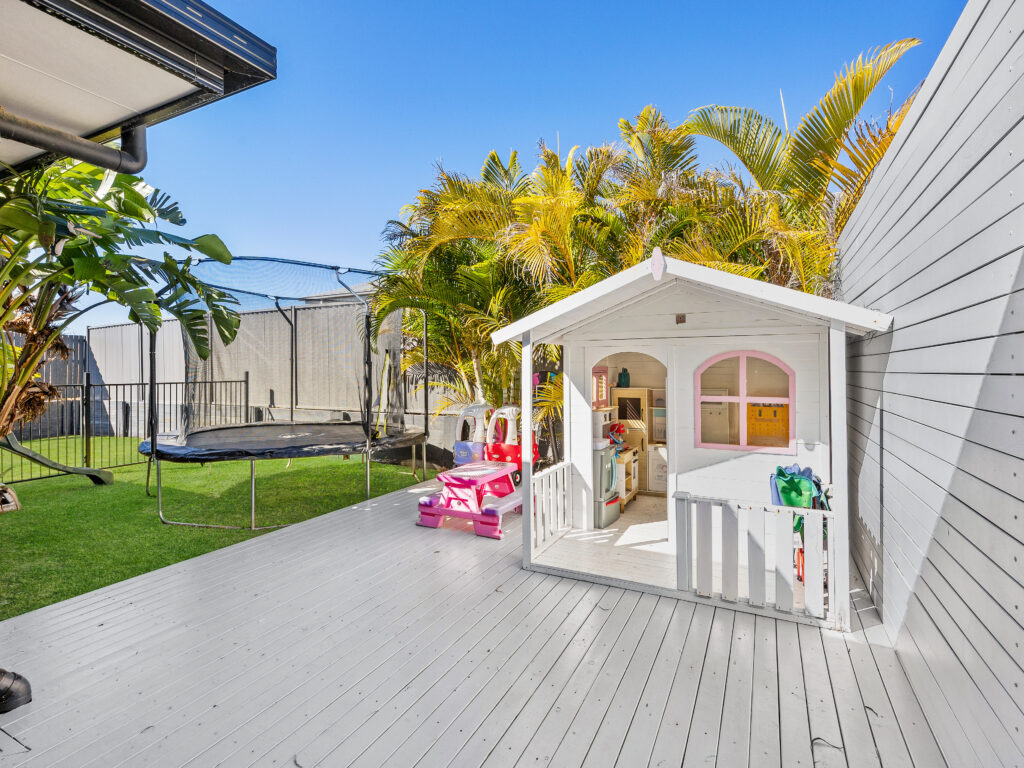 85 Creekwood Circuit, Spring Mountain, QLD 4300