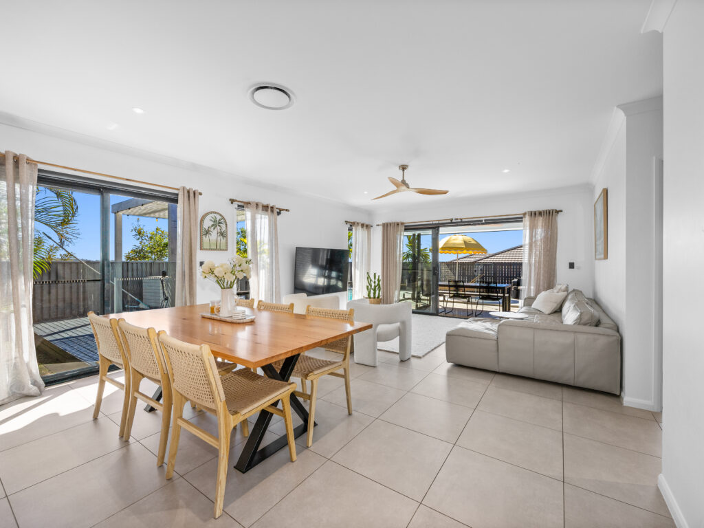 85 Creekwood Circuit, Spring Mountain, QLD 4300
