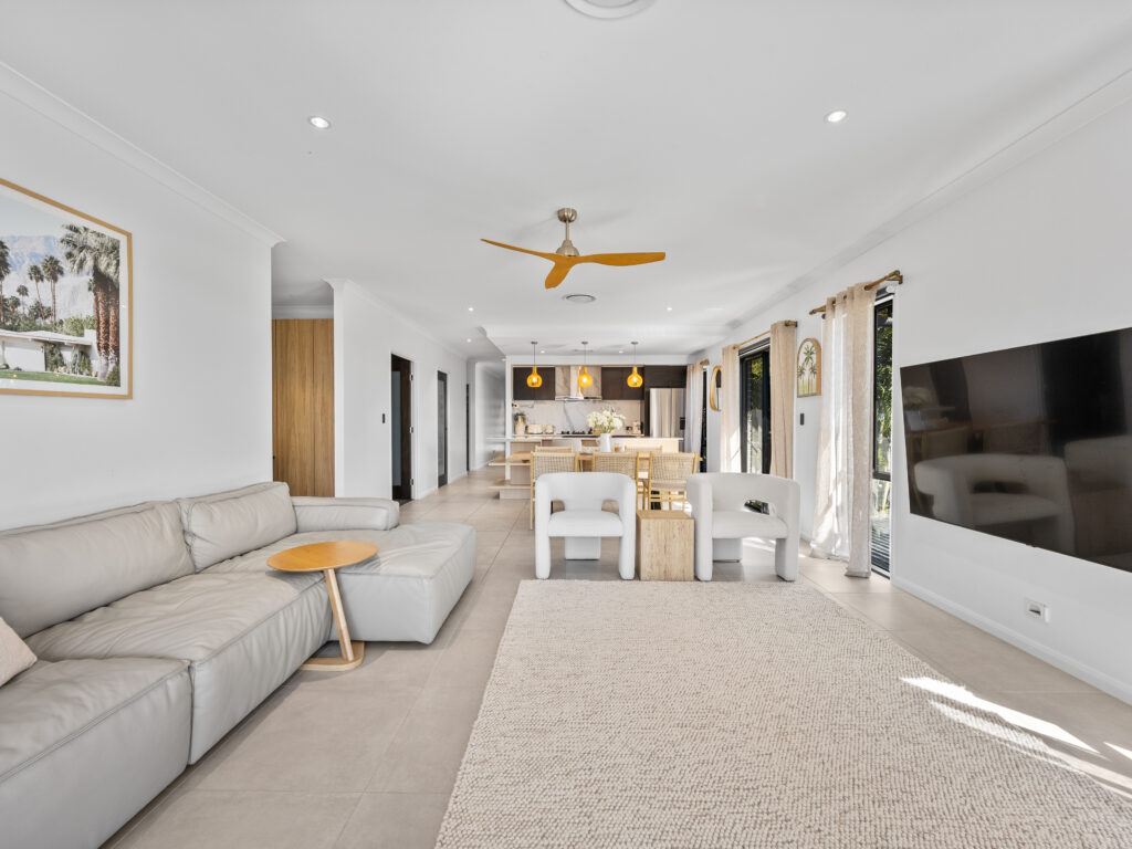 85 Creekwood Circuit, Spring Mountain, QLD 4300