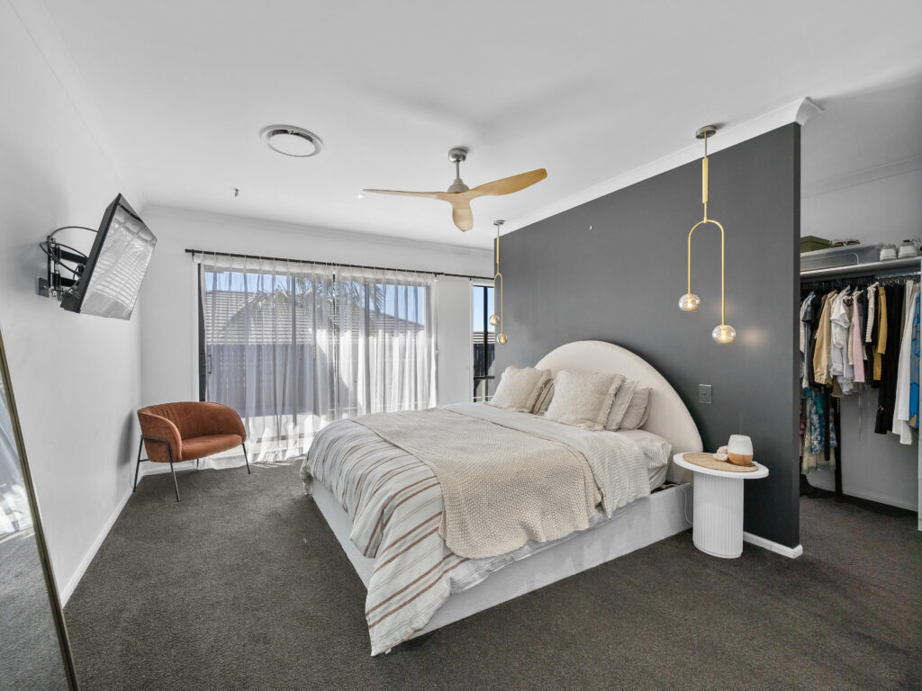 85 Creekwood Circuit, Spring Mountain, QLD 4300