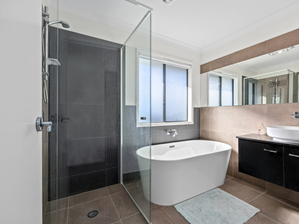 72 Caladenia Street, Deebing Heights, QLD 4306