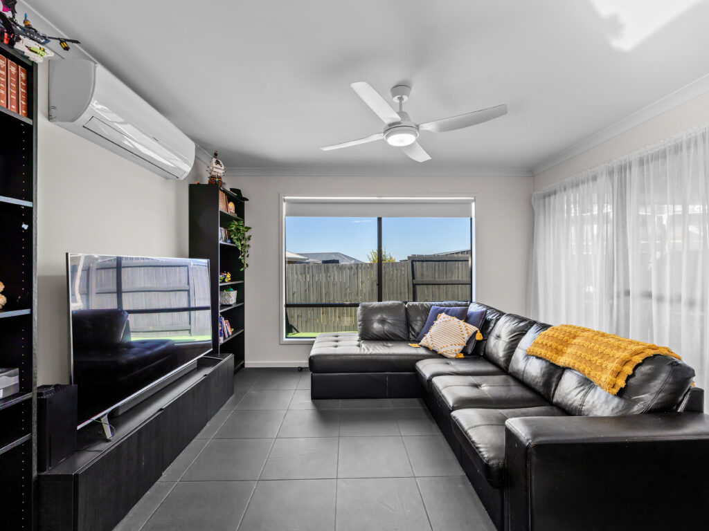 72 Caladenia Street, Deebing Heights, QLD 4306