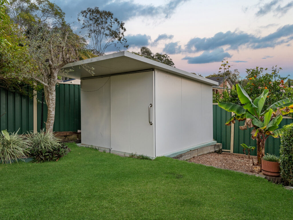 52 Wantana Crescent, Edens Landing, QLD 4207