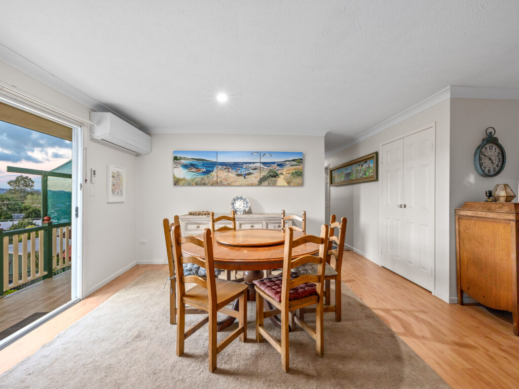 52 Wantana Crescent, Edens Landing, QLD 4207