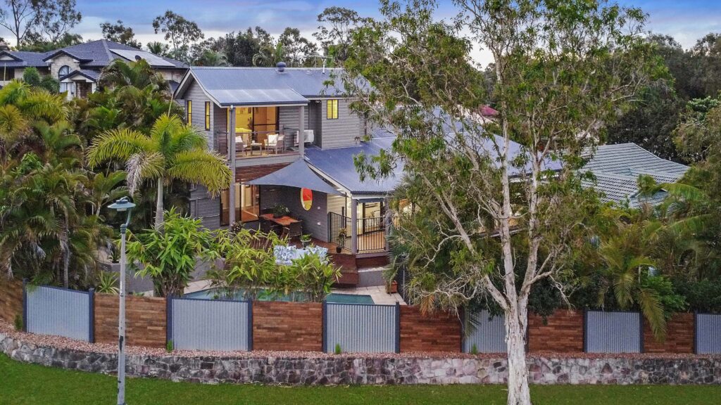 1 Natone Court, Sinnamon Park QLD 4073