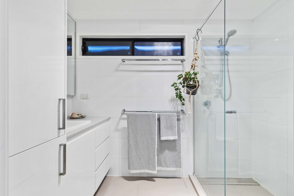 1 Natone Court, Sinnamon Park QLD 4073
